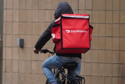 DoorDash couriers will need to scan a customer’s ID before delivering alcohol